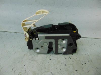 Serratura porta destra FORD FIESTA 8A6AA21813AF