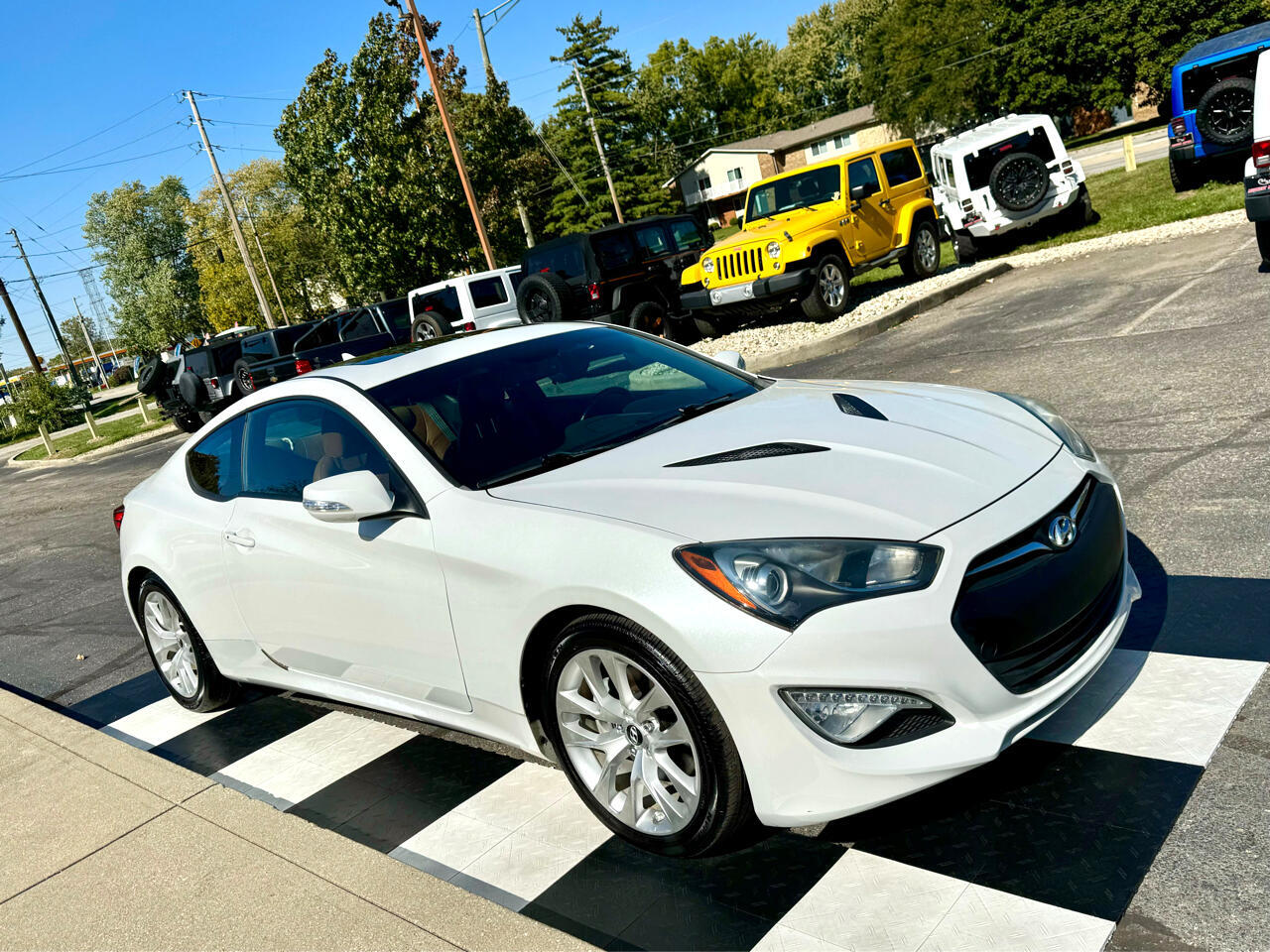 Owner 2013 Hyundai Genesis Coupe 2dr V6 3.8L Auto Grand Touring w/Tan Lth