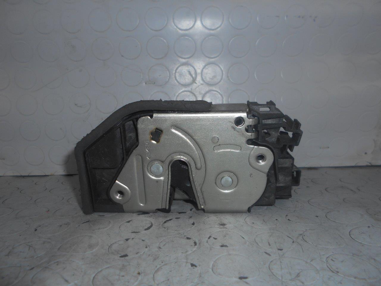 Serratura porta anteriore destra BMW SERIE 5 7167074
