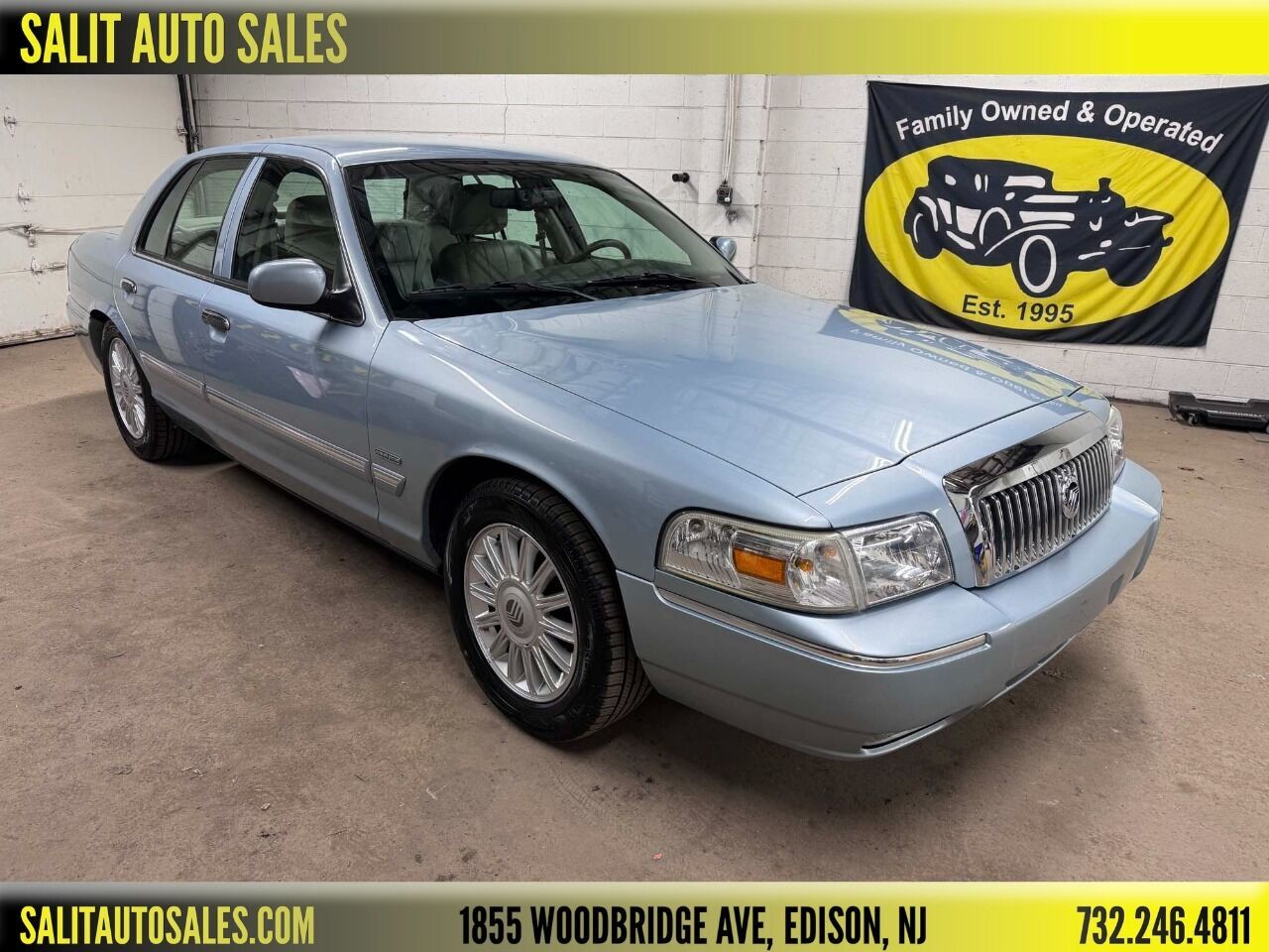 2009 Mercury Grand Marquis LS Sedan Luxury 4dr 33421 Miles for sale!