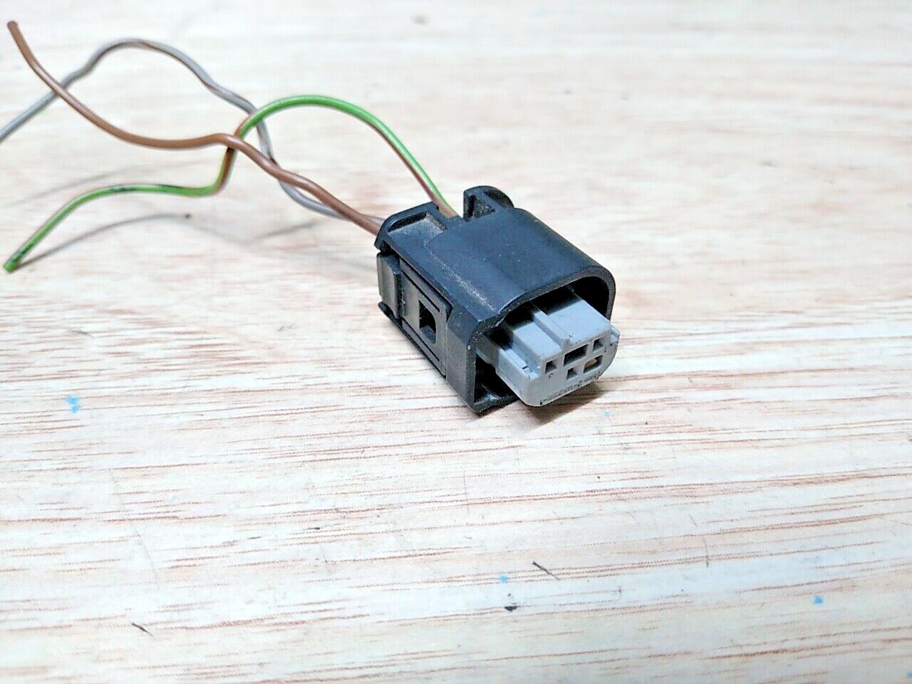その他 Plug Me In bme6fzu BMW connector 1452049-1 6926460 -04 air quality sensor oem