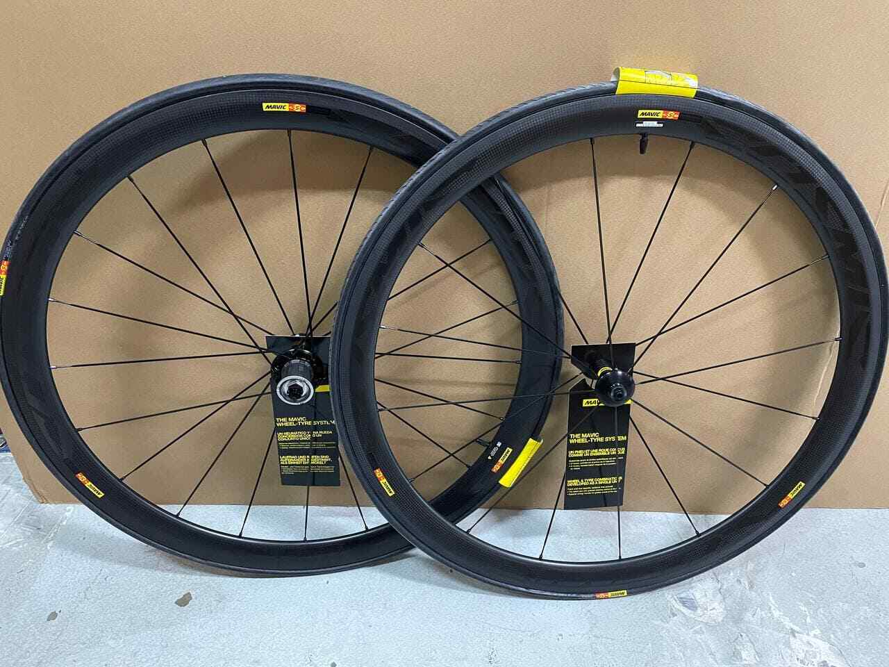 MAVIC ROAD WHEELSET COSMIC CARBONE 40 TUBULAR M11 WITH TIRE MAVIC ROAD WHEELSET COSMIC CARBONE 40 TUBULAR M11 WITH TIRE