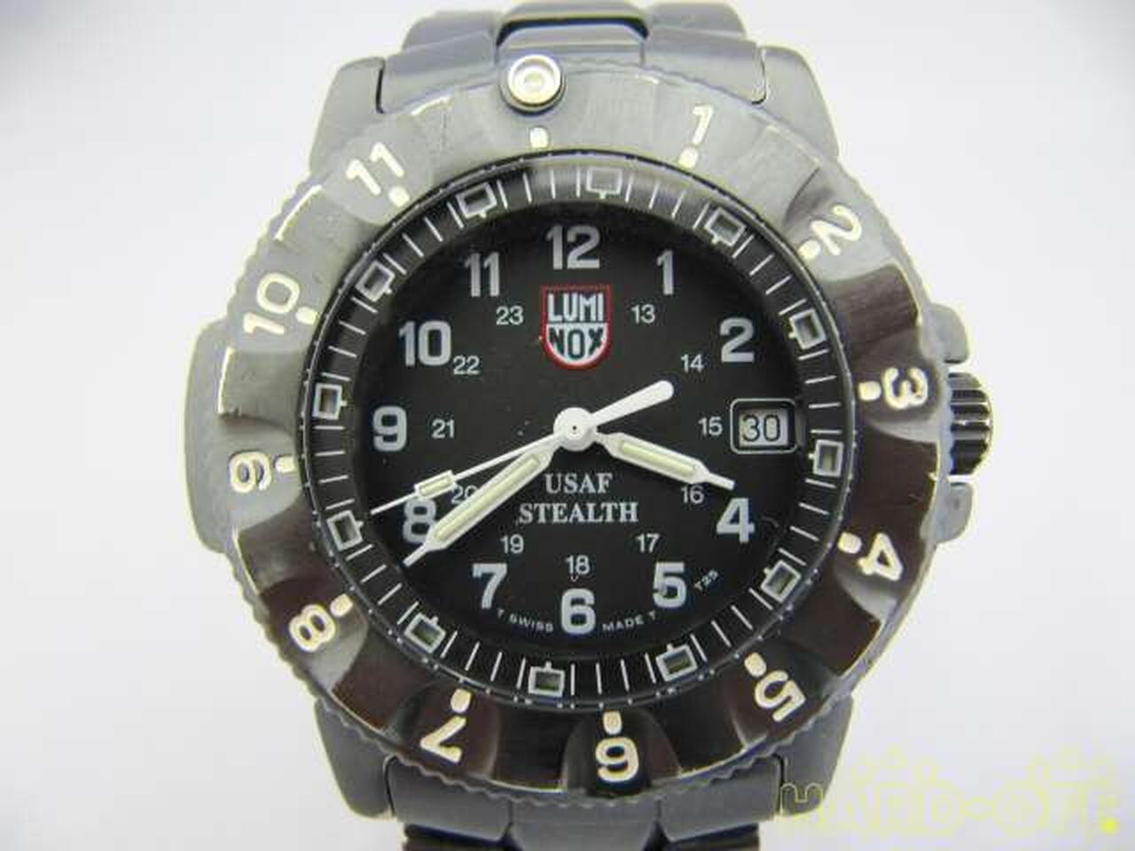 Luminox F-117 Nighthawk USAF STEALTH Series 3400 Quartz SS Luminox F-117 Nighthawk USAF STEALTH Series 3400 Quartz SS