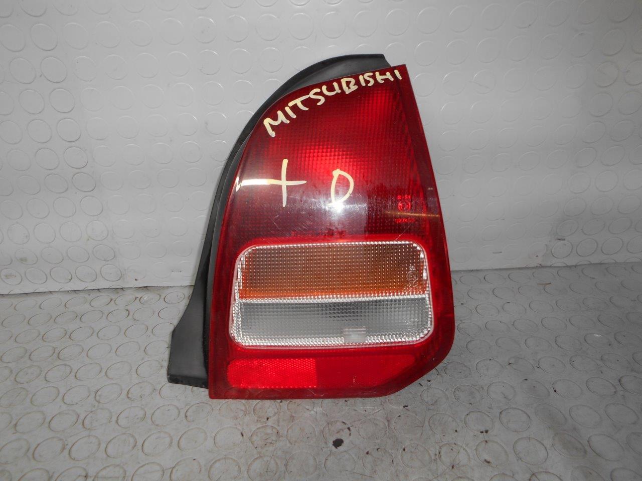 Fanale posteriore destro MITSUBISHI COLT (1992 -1996)