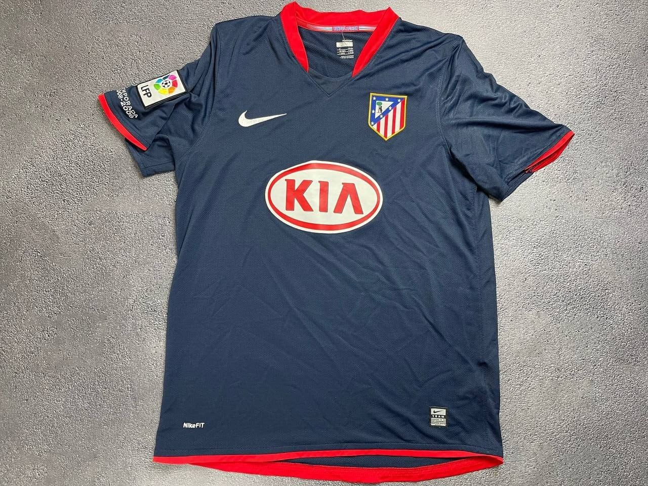Atlético de Madrid uniform jersey shirt s-l1200.jpg