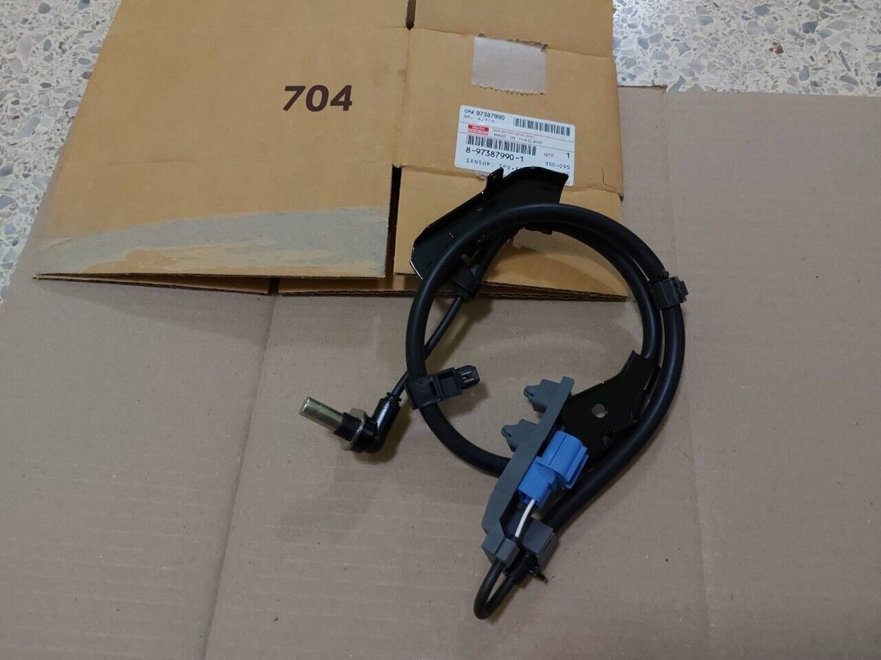 GENUINE ISUZU SENSOR; SPD,FRT WHEEl 8973879901 | eBay GENUINE ISUZU SENSOR; SPD,FRT WHEEl 8973879901 | eBay