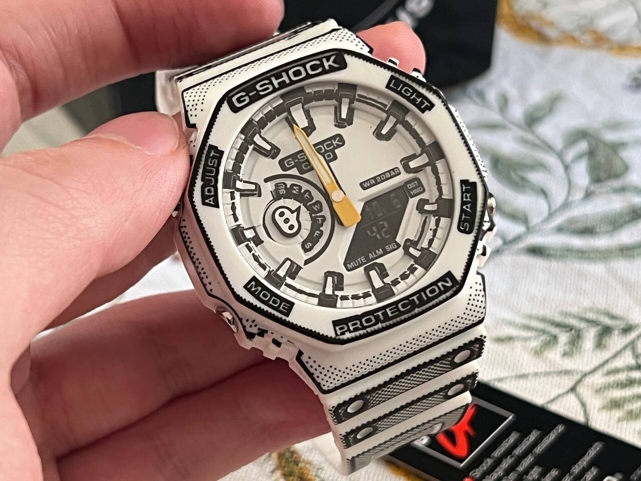 CASIO G-SHOCK GA-2100 ホワイト GA2100-7A | Analog-Digital Men's Watch G-SHOCK | CASIO