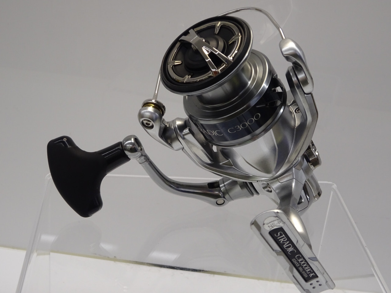 SHIMANO 15 Stradic C3000HG Spinning Fishing Reel Japan
