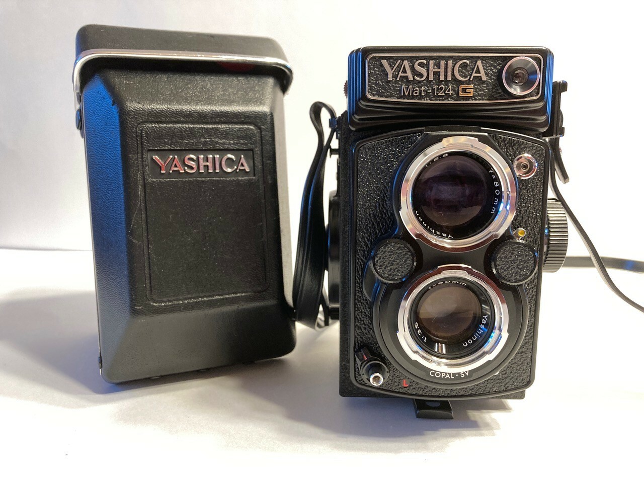 Yashica Mat-124G Medium Format Camera - Near Mint condition