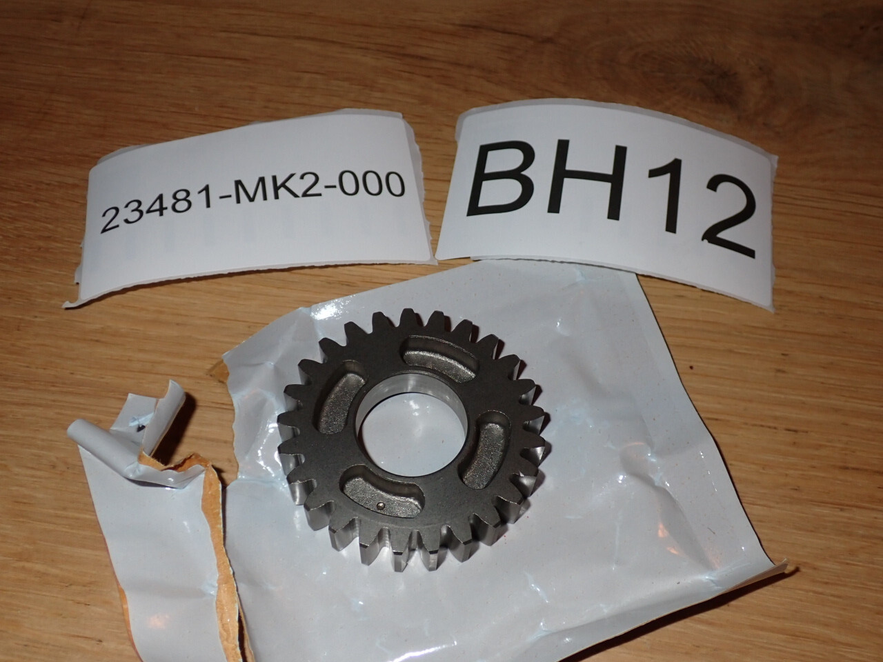 hir Honda XL600R XR600R NOS OEM 5TH Gear Mainshaft 25T 23481-MK2