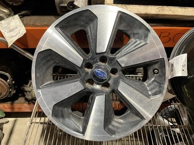 Used Wheel fits: 2017 Subaru Forester 17x7 alloy 6 spoke w/machined face dark gr