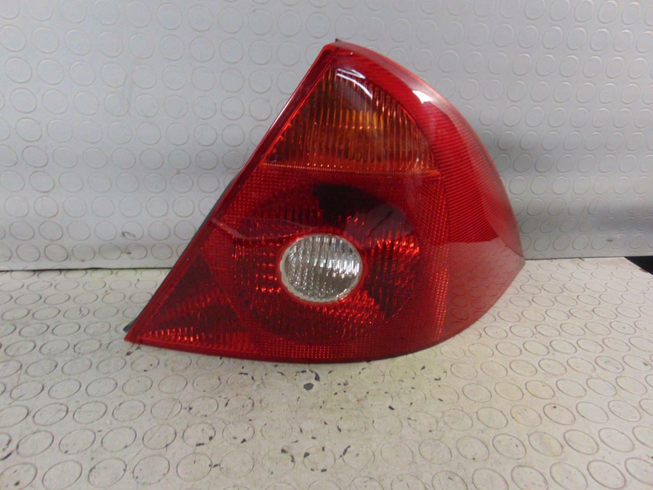 Fanale posteriore destro FORD MONDEO III 2006