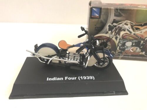 MINIATURE REPLICA OF VINTAGE INDIAN FOUR 1939 MOTORCYCLE