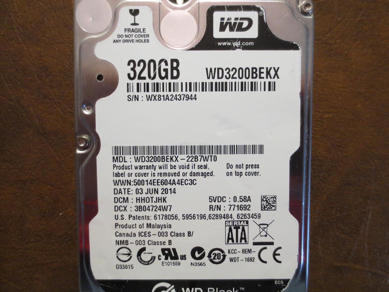 Western Digital WD3200BEKX-22B7WT0 DCM:HHOTJHK 320gb 2.5 Western Digital WD3200BEKX-22B7WT0 DCM:HHOTJHK 320gb 2.5