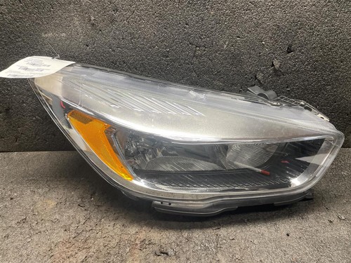 Used Left Headlight Assembly fits: 2019 Ford Escape halogen w/o LED accent Left