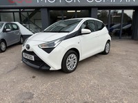 Toyota Aygo 1.0 VVT-i X-Play 5dr x-shift - FFSH - REAR CAMERA - BLUETOOTH