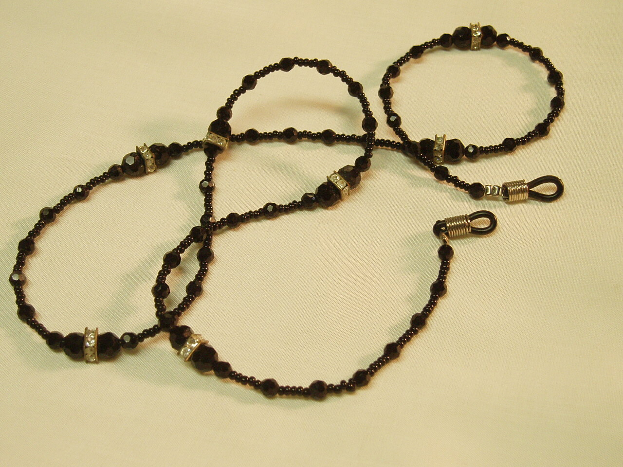 Vintage Women’s Beaded Rhinestone Eyeglass Sunglass Strand Retainer Holder