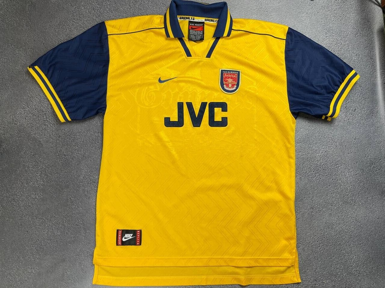 Nike Arsenal JVCロゴ 96-98 サイズM表記 1995-96 red Arsenal Nike shirt | retroiscooler | Vintage
