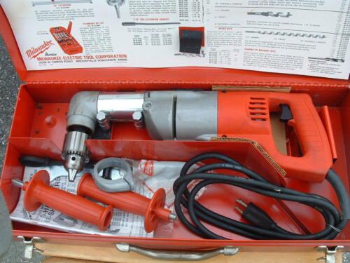 BRAND NEW HD MILWAUKEE 1/2" RIGHT ANGLE DRILL WITH STEEL CASE INCLUDED