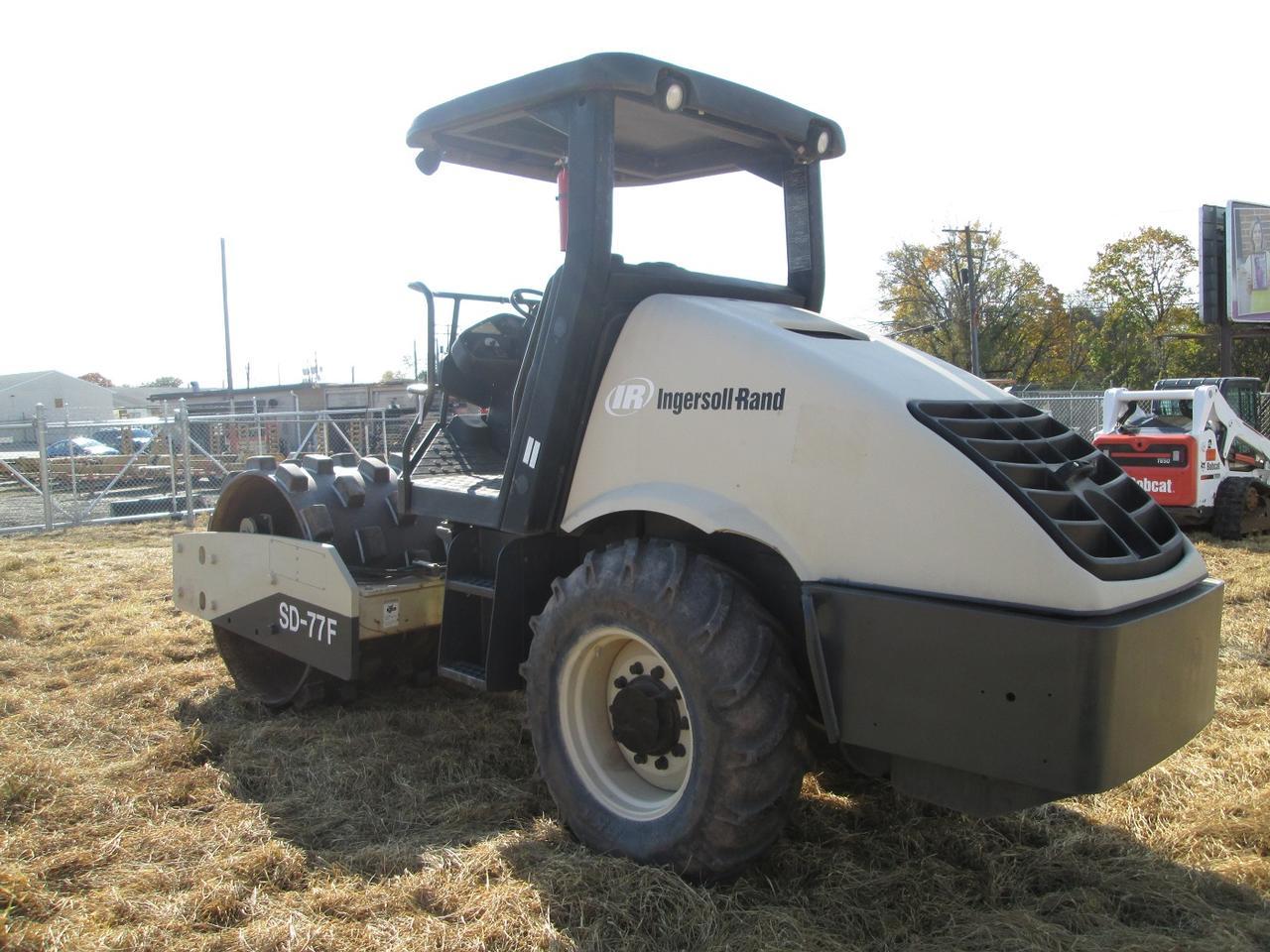 INGERSOLL RAND SD77F SINGLE PADFOOT ROLLER, HYDROSTATIC, 99 HP DIESEL, 738 HOURS