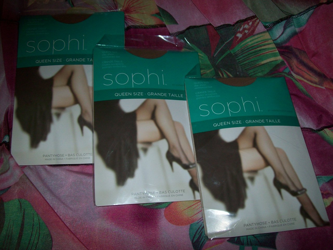 Lot Of Three (3) Pairs Sophi Day Sheer Reinforced Toe Beige Queen Size Pantyhose