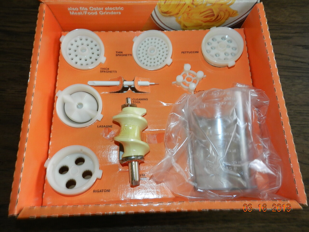Oster Kitchen Center Pasta Accessory Kit 939-65 in Original Box + retaining ring