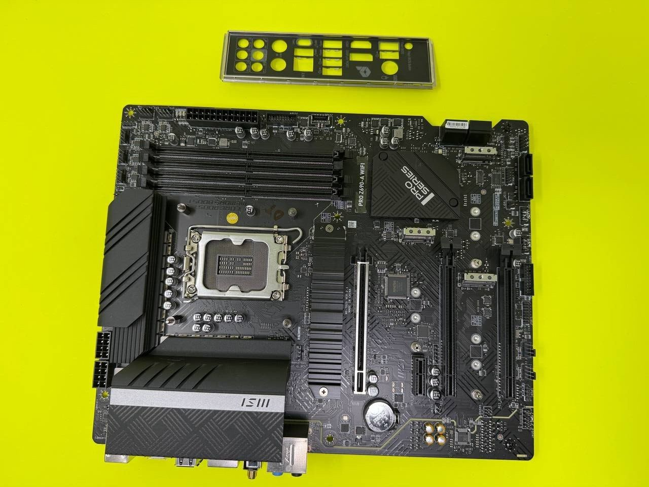 【ジャンク品】MSI PRO Z690-A WIFI DDR5 Intel MSI PRO Z690-A WIFI INTEL DDR5 PCIE 5.0 WiFi 6E ATX