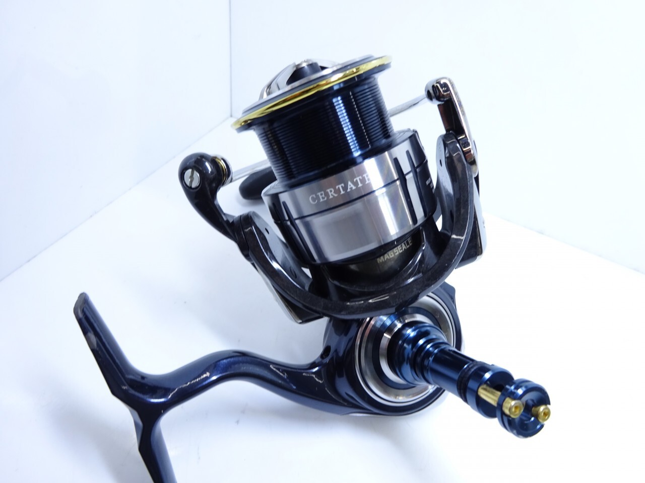 DAIWA 19 CERTATE LT 3000-CXH Spinning Reel uesd fishing Reel DAIWA 19 CERTATE LT 3000-CXH Spinning Reel uesd fishing Reel