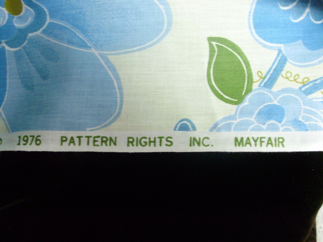 VINTAGE WAYFAIR CHERRY BLOSSOM FABRIC 1976 46