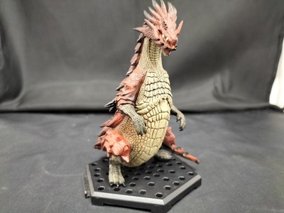 Capcom Monster Hunter Standard Model Lao Shanlong