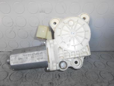 Motorino alzacristallo anteriore sinistro MERCEDES CLASSE E A2118202942 (2003)