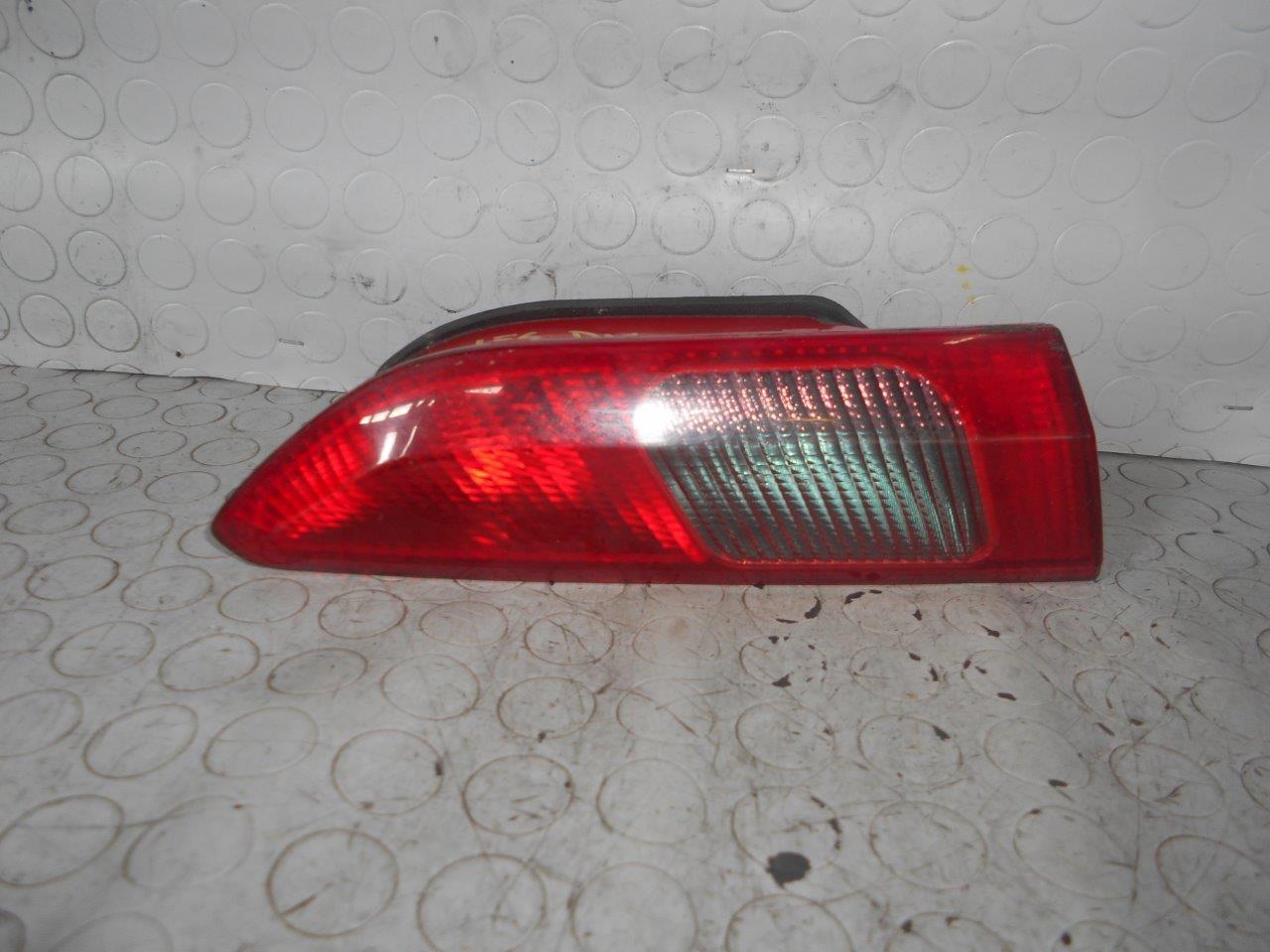 Fanale posteriore destro interno portellone ALFA ROMEO 156 (1997-2003)