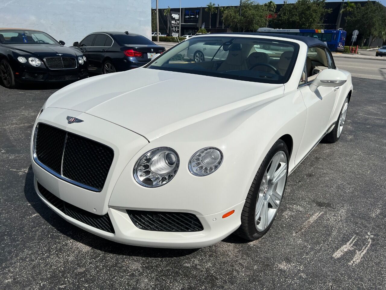 2013 Bentley GTC V8 32k miles Like new in and out, Priced to sell!