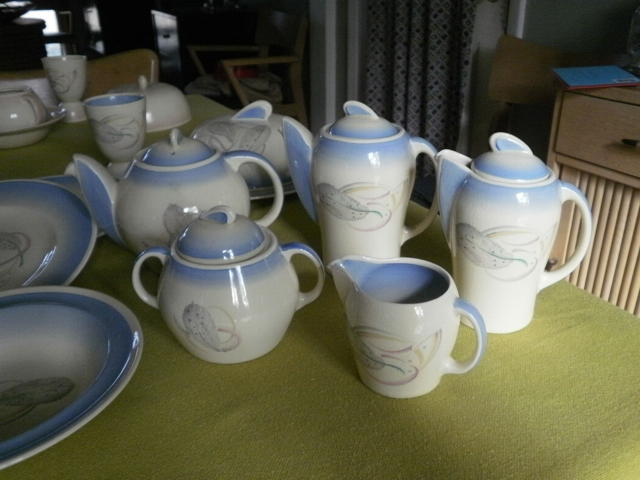 Susie Cooper Kestrel Blue Feather Breakfast Set