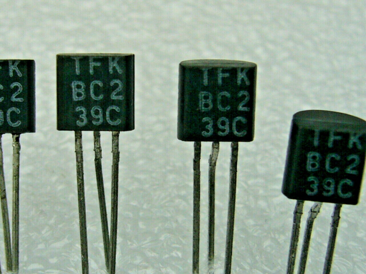 2 Pcs. BC239C ORIGINAL TFK NPN transistor BIG Muff Fuzz