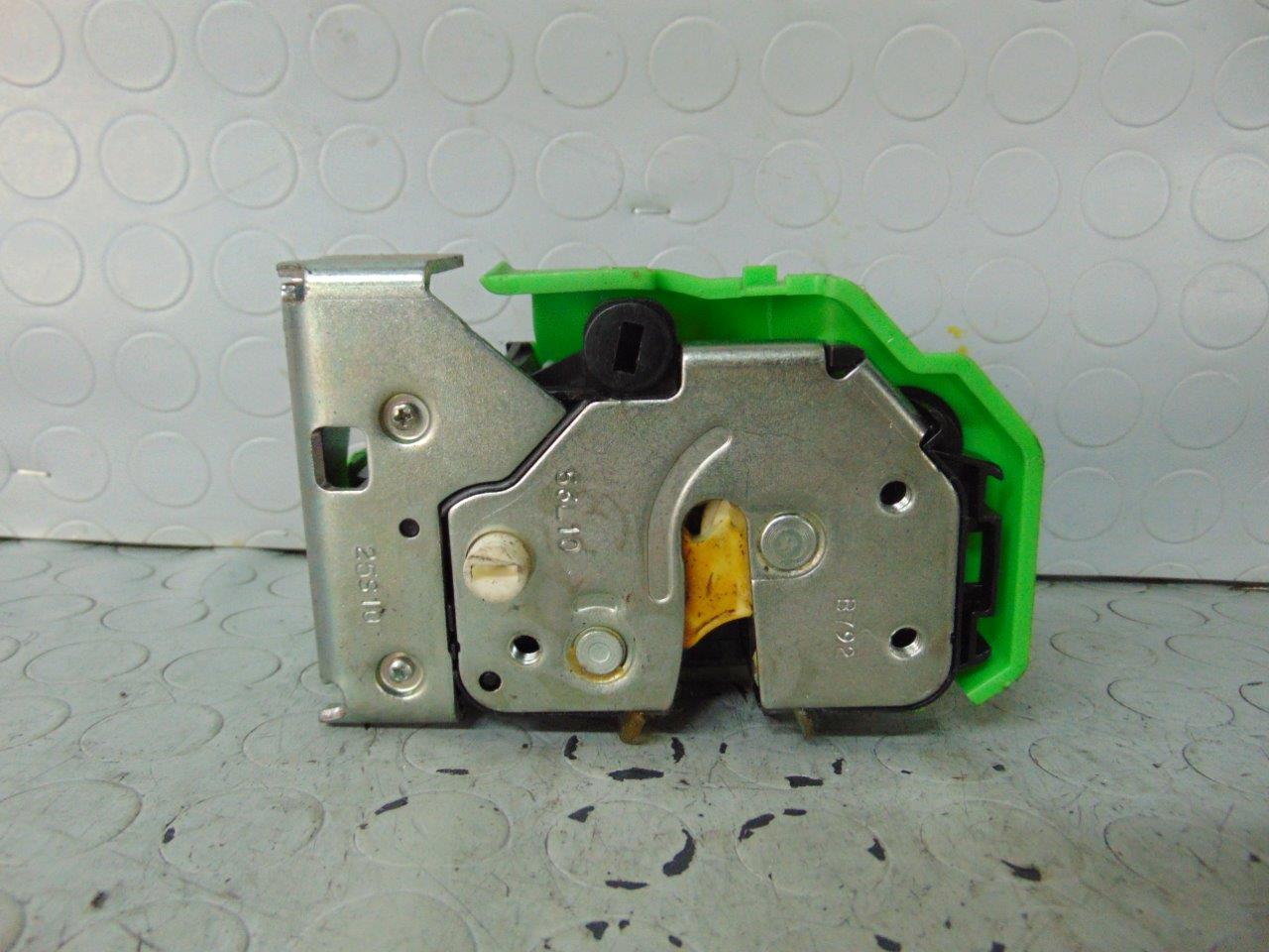 Serratura porta posteriore sinistra ALFA ROMEO GIULIETTA 50509885