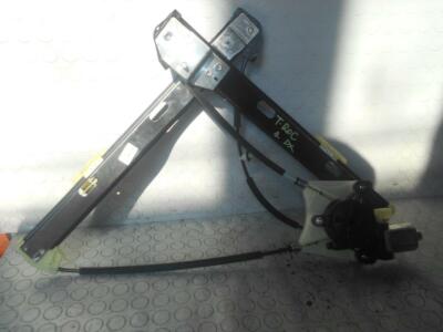 Motorino alzacristallo anteriore destro VOLKSWAGEN T-ROC 0130822715