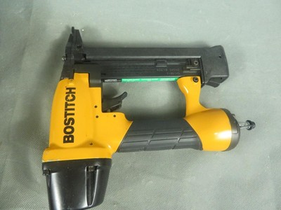 Bostitch Magnesium SX150 Orange Industrial Oil-Free Stapler Kit with Manual