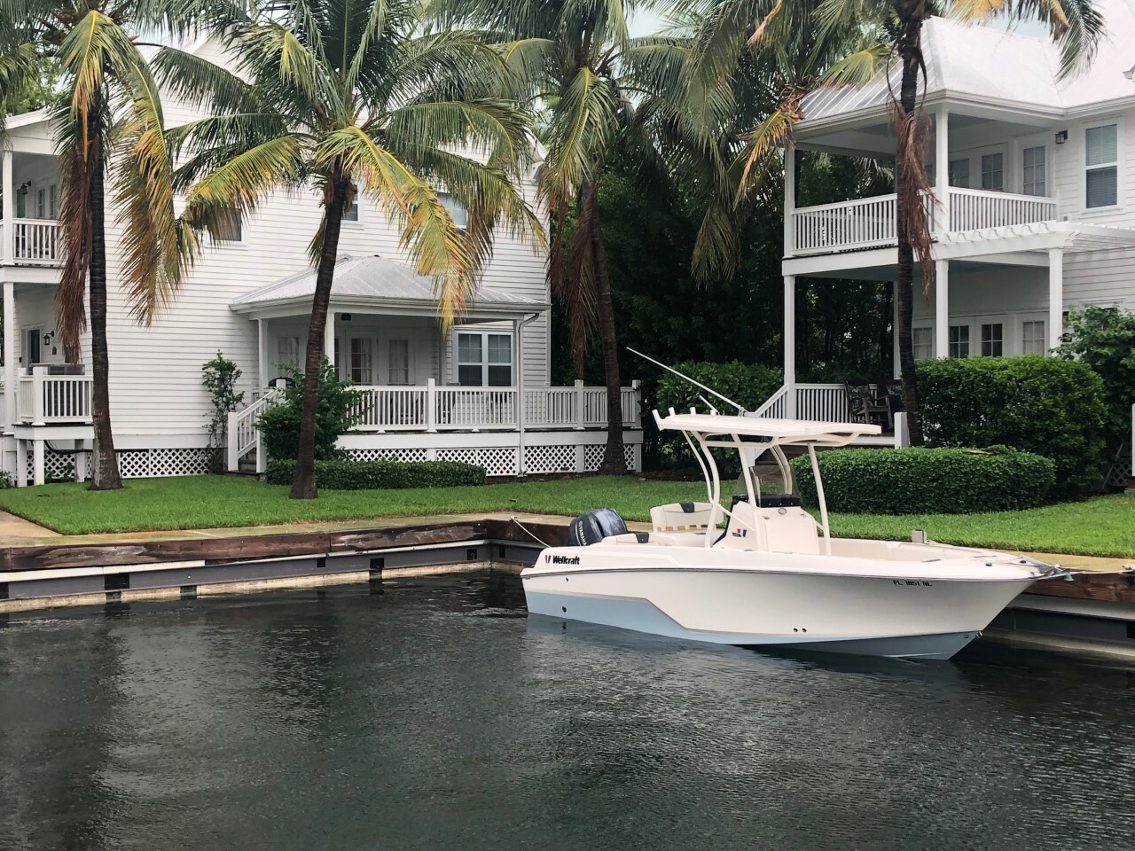 LOW HOURS! 2017 Wellcraft 222 Fisherman