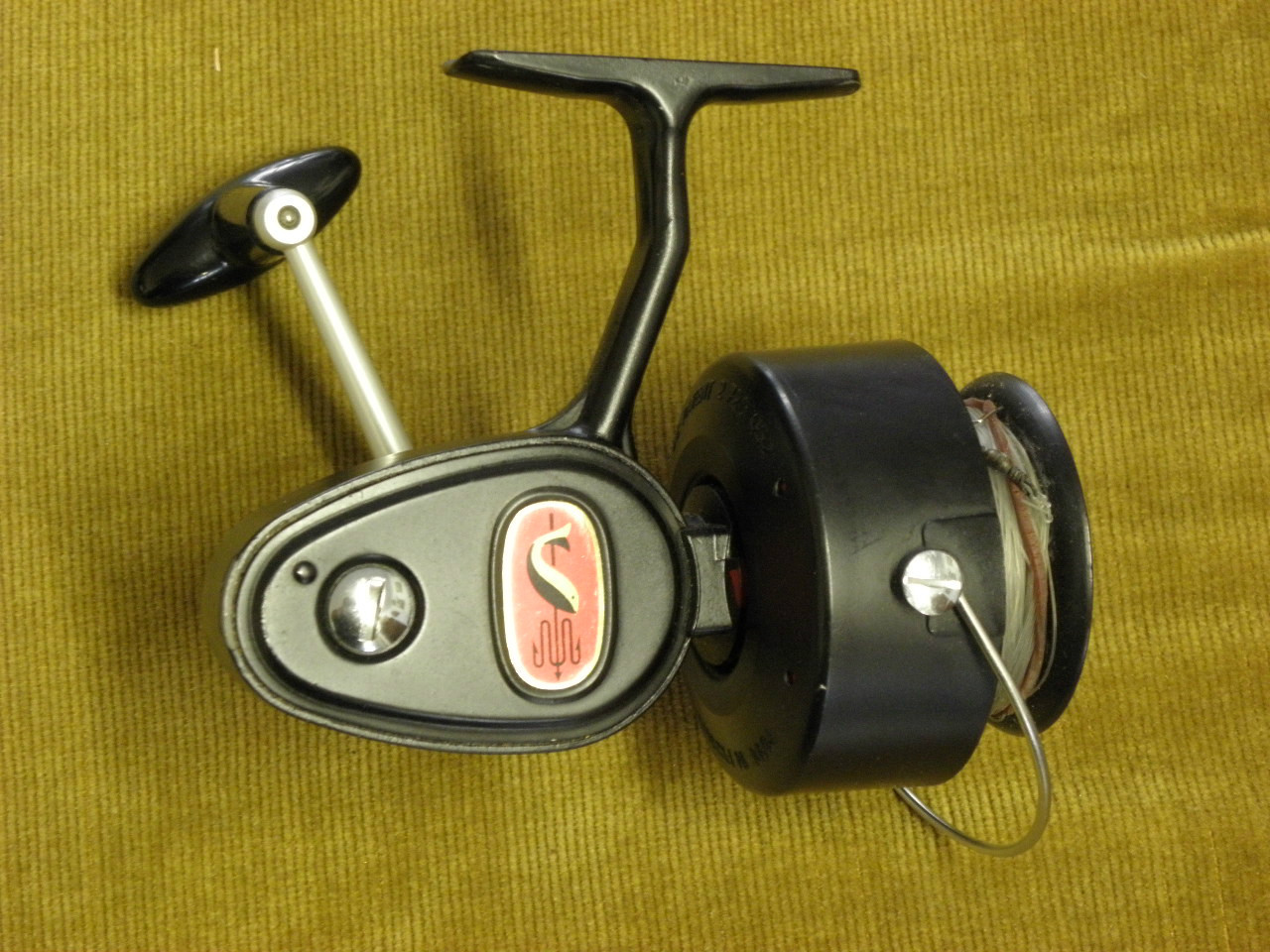 mitchell 306 vintage spinning reel Fishing Reel old ancien mitchell 306 vintage spinning reel Fishing Reel old ancien
