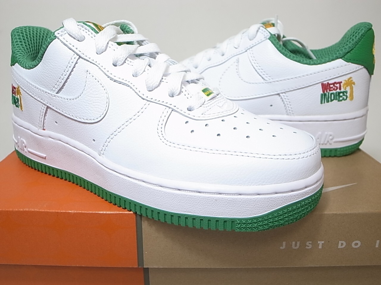 2022 NIKE AIR FORCE 1 LOW RETRO QS WEST INDIES WHITE GREEN
