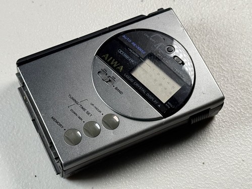Aiwa HS-T202 Portable Cassette Walkman Player Personal Stereo Tape Vintage