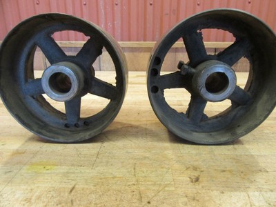 2 Antique Cast Iron Hit & Miss Gas Steam Engine Line Shaft Flat Belt Pulley 7.5