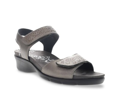 Женские босоножки Propet Wanda Sandal