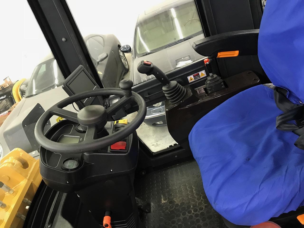 2019 Brand New Wheel Loader, EPA4 Cummins engine, Electric shifter, High Flow