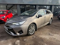 Toyota Avensis 2.0D Excel 5dr - FTSH - SUNROOF - H/SEATS - Diesel