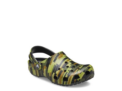 Босоножки для мальчиков Crocs Classic Digi Camo Clog