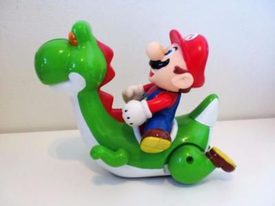 Rare Vintage Nintendo Super Mario Riding Yoshi Electronic