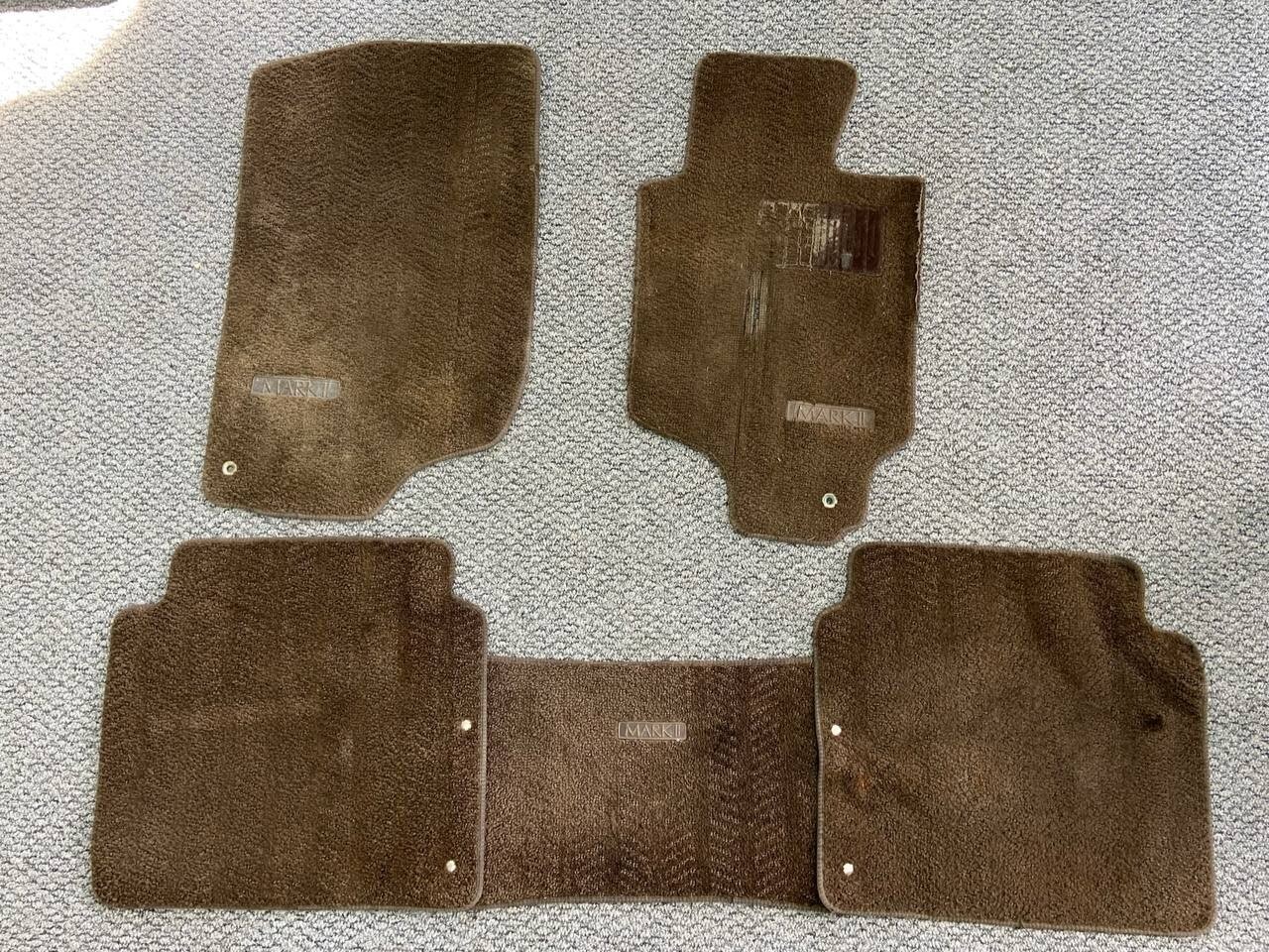 ✮JDM Toyota Mark 2 GX81 BROWN Floor Mats SET✮JZX81 ✮JDM Toyota Mark 2 GX81 BROWN Floor Mats SET✮JZX81