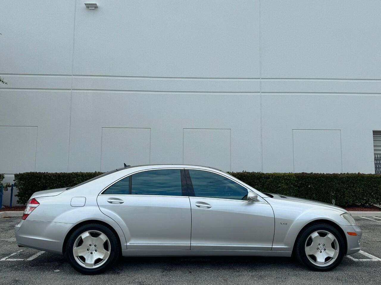 Owner 2007 Mercedes-Benz S-Class, Silver with 150865 Miles available now!